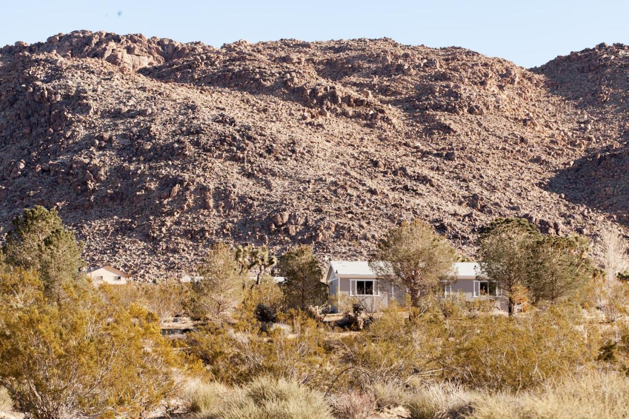 @ Marbella Lane - 10 Acres Oasis Desert Retreat! * Joshua Tree